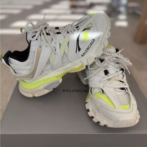 Balenciaga Track Sneaker Women’s Size 39

Florescent Yellow / White